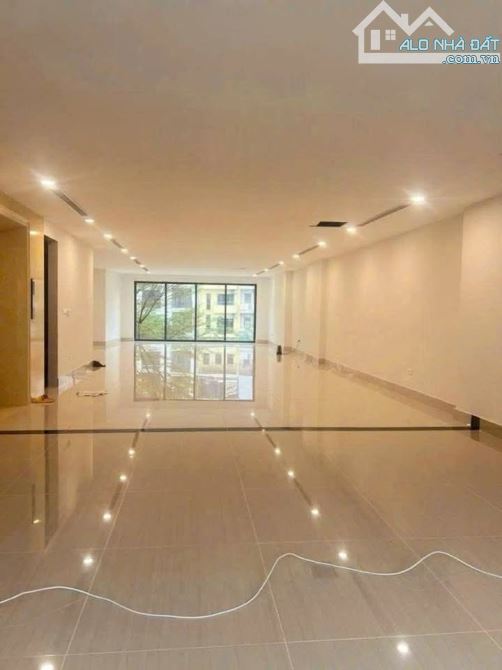 CHO THUÊ MBKD cực đẹp mặt phố TÔ HIẾN THÀNH làm Ngân hàng, thẩm mỹ, Ngoại ngữ - 1