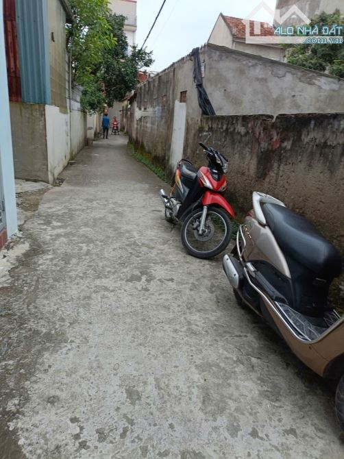 BÁN ĐẤT TẶNG NHÀ 2T*THẠCH BÍCH ,THANH OAI*ĐÃ DIỆN TÍCH RỘNG,LẠI CÒN RẺ,CHỈ 4,3 TỶ ,NHÀ 50M - 1