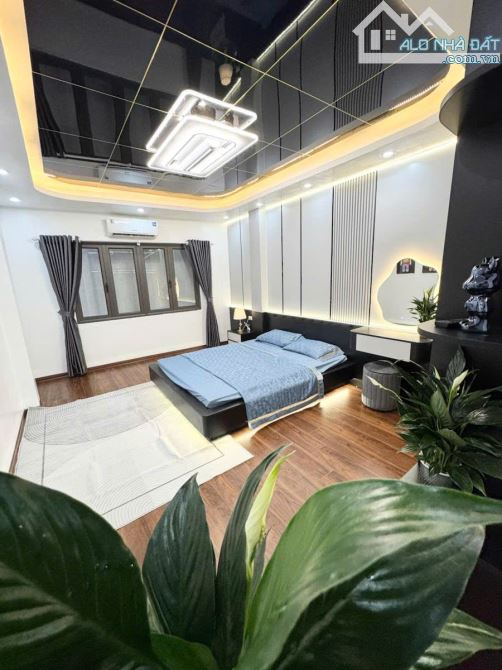 Bán nhà phố chợ Khâm Thiên, Full Nội thất, 2 mặt thoáng, DT 38m2*4 Tầng* Giá 6,68 tỷ - 1