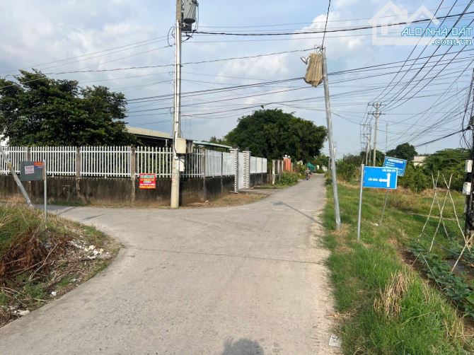 5×24 thổ nhi thành Thủ Thừa 659 triệu Đường bê tông xe tải giá rẻ ngộp - 1
