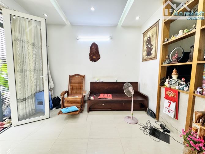 Bán gấp nhà 2 tầng đúc dt 4.5x13.5m, Bùi Thị Xuân, Phường 1, Tân Bình, Giá nhỉnh 8 tỷ TL - 1