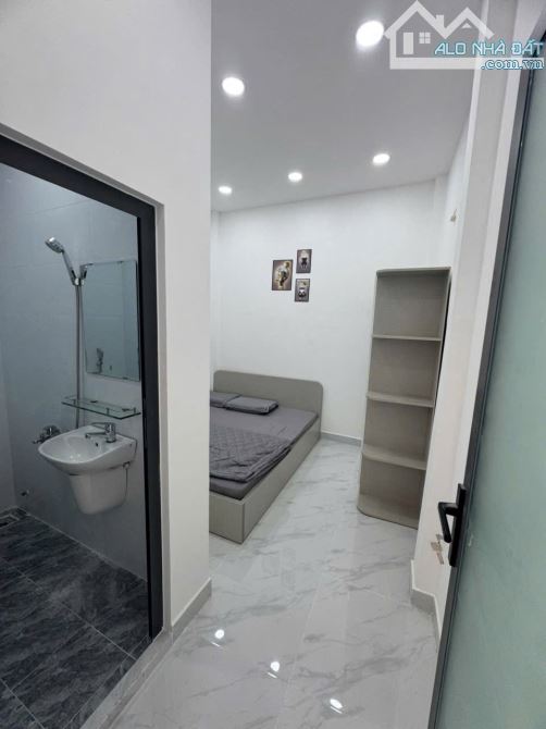 NHÀ 1/ HẺM XE 3 GÁC VI VU, ĐƯỜNG BÙI ĐÌNH TUÝ - BÌNH THẠNH. 30m2, 2 phòng ngủ - 1