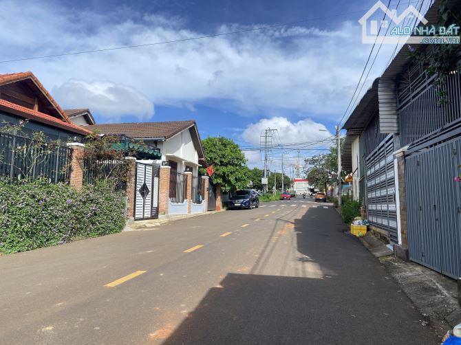 Bán lô đất hẻm 192 Nguyễn Chí Thanh.Phường Tân An - 1