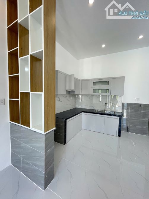 CHÍNH CHỦ GỬI BÁN CĂN CẤP 4 NGAY TRUNG TÂM CHỈ 400TR SỞ HỮU - 1