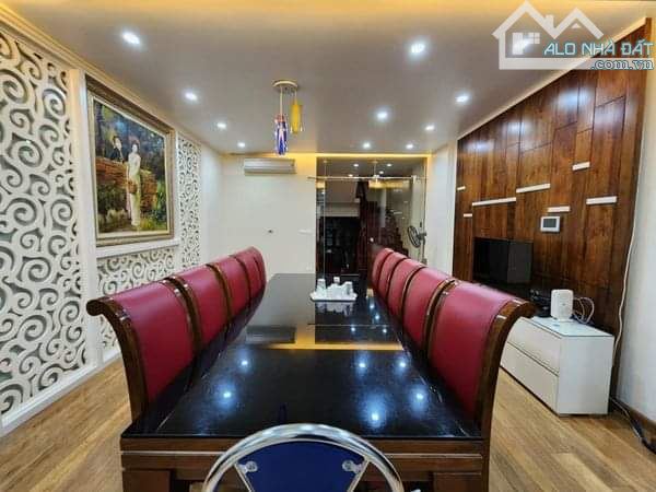 Bán nhà Dịch Vọng. Dt 55m2 x 5T, MT 6m PL ô tô vỉa hè ô tô tránh cạnh CV Cầu Giấy - 1