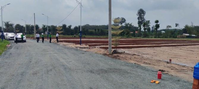 Bán lô đất 220m2 gần Dự án VinGroup 200ha. Giá 490 triệu - 1