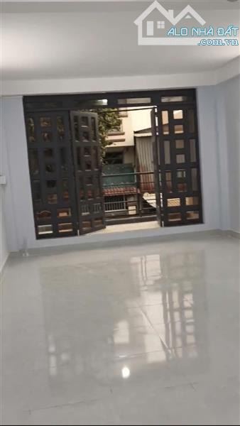 BÁN NHÀ ĐẸP HƯƠNG LỘ 2 - DT 108M2 - NGANG 6M DÀI 18M - HẺM XE TẢI 6M - 7.4 TỶ TL - 1