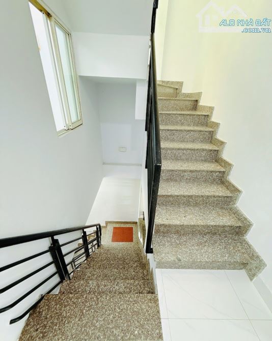 Bán nhà Bông Sao, P.5, Q.8, DT: 4.4 X 9m, hai lầu, giá 5 tỷ 38. - 1