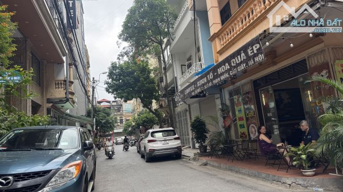 QUAN NHÂN BÁN NHÀ - LÔ GÓC - 2 MẶT Ô TÔ TRÁNH – PHÂN LÔ – Ô TÔ CHẠY VÒNG QUANH    📌 62/80 - 1