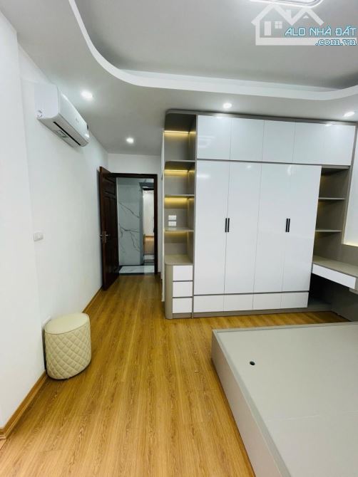 Siêu Phẩm Trần Hữu Tước - Nguyễn Lương Bằng, 43m*7T*TM, Ôtô Cổng. SDCC - 1