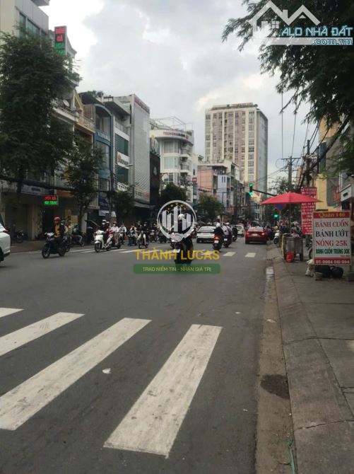Bán nhà MT D2 - Nguyễn Gia Trí. Bình thạnh ft 8x20 Giá tốt - 1