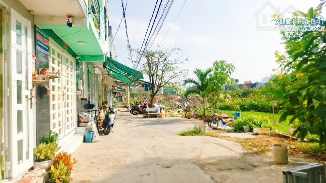 Bán 670m2 đất làm nhà vườn - có ao - gò cao ráo gần Quận 7 - 1