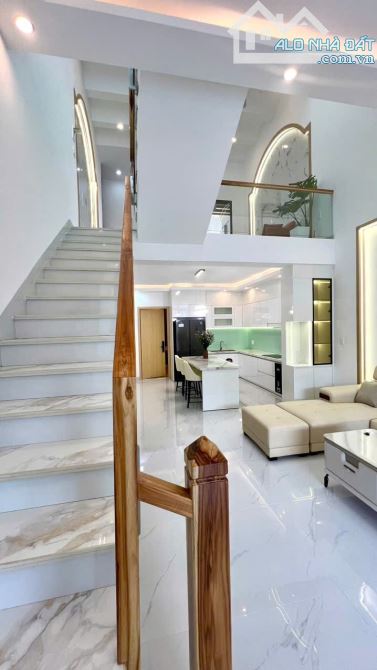 🏡 (YB)BÁN NHÀ MÊ LỆCH TẦNG - FULL NỘI THẤT CAO CẤP 📍 Thăng Long, BMT – View đại lộ Đông - 1