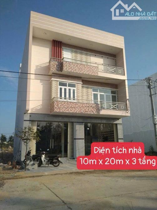 BÁN NHANH nhà 3 tầng, DT đất 200m2, MT Nguyễn Diêu, Quy Nhơn - 1