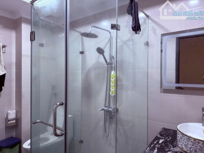 Trương Định - Vài bước ra mặt phố - 5 tầng dân xây thoáng sáng - Mặt tiền hơn 4m - 30m - 1