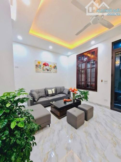 Nhà phố Nguyễn Hoàng - 42m2 - 9,5 tỷ - 1