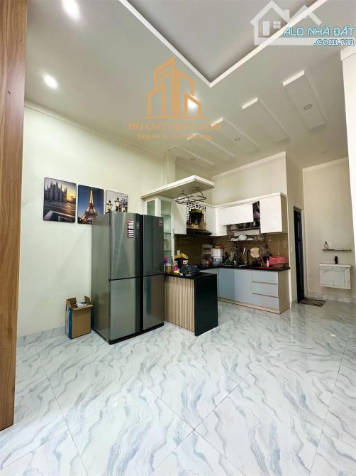 NHÀ 1 TRỆT 1 LẦU HẺM CẤP 1 LÊ DUẨN - DT: 6x13,5m - H: ĐÔNG BẮC - Tc: 100% - 3,5 TỶ - 1