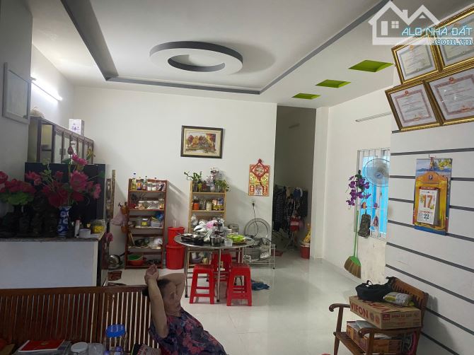 Bán nhà 3 tầng hẻm ô tô cách đường chính Lê Hồng Phong chỉ 100 mét, 81m2 giá 6.3 tỉ - 1