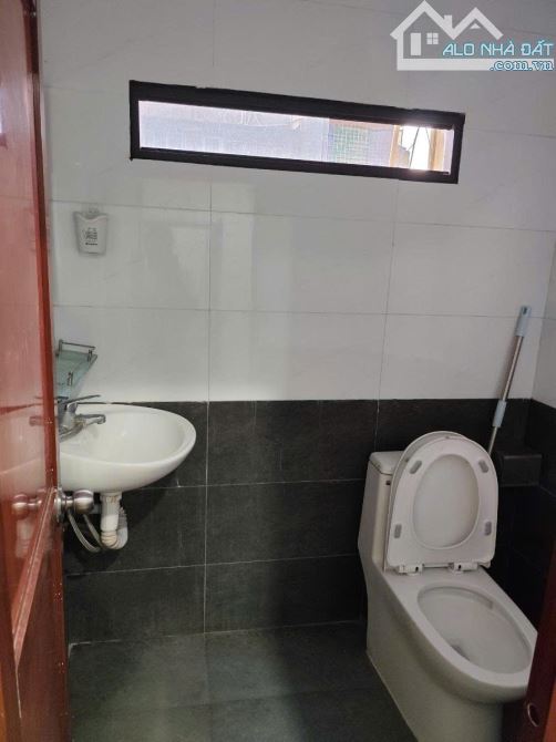 Chính chủ cần bán gấp căn hộ tập thể Thanh Xuân Bắc. Vị trí vàng,  ô tô đỗ cửa, ngõ thông - 1