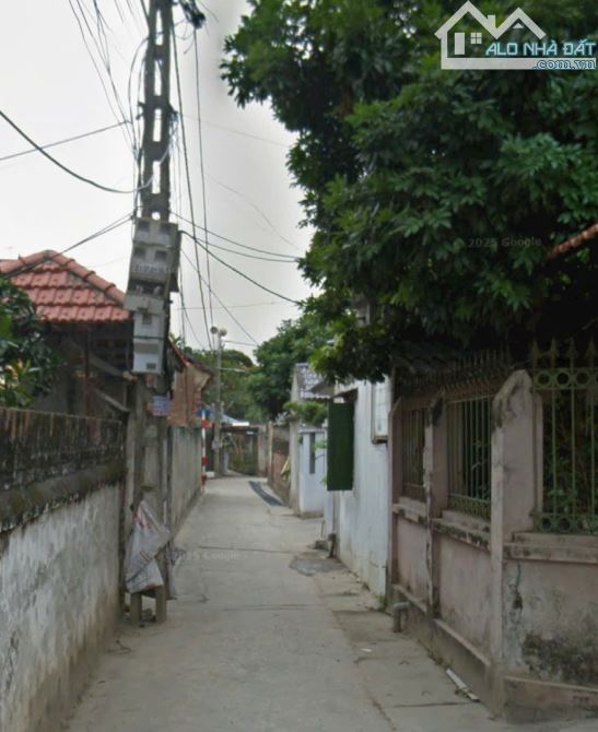 Bán Gấp Nhà 3 Tầng Mới Đẹp Long Lanh - Chia Được 2 Lô - Trung Tâm Chi Đông - 1