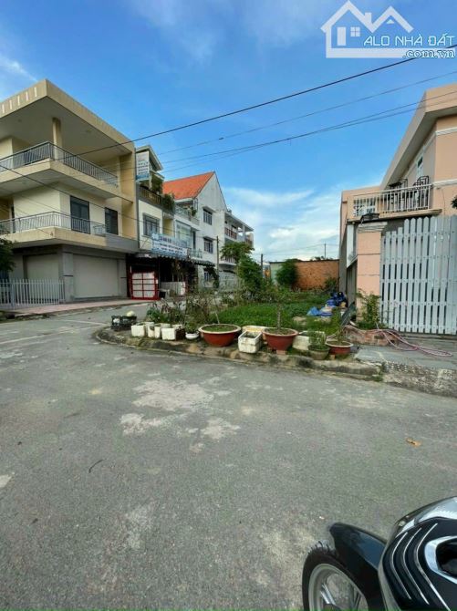 Bán đất Phú Gia 1 lô góc 2 mặt tiền đường chỉ 3ty9 - 1