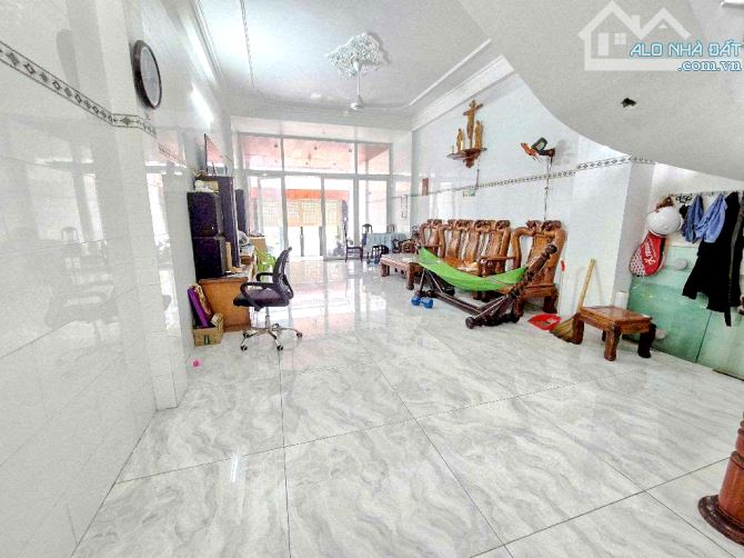 Bán nhà mặt tiền đường lê quang sung quận 6 gần chợ lớn, 84m2 4.5x23, 4 tầng, nhỉnh 13 tỷ - 1