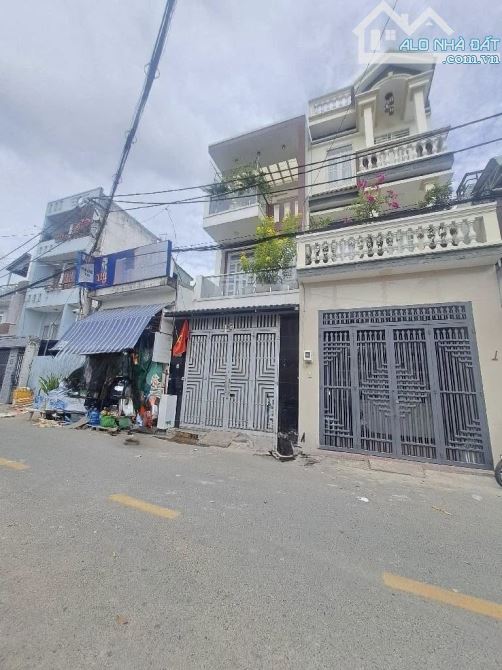 Mặt tiền kinh doanh 3 tầng đường 10m Tân Chánh Hiệp,DT 61m2 (4 x 16), gần CVPM Quang Trung - 1