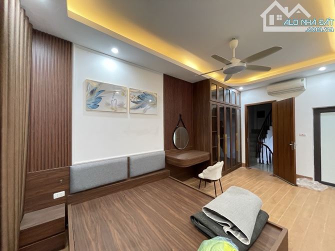 Bán Nhà Ngọc Thụy, Long Biên 38m2, 5T, giá 8 tỷ (gần ô tô đỗ) - 1