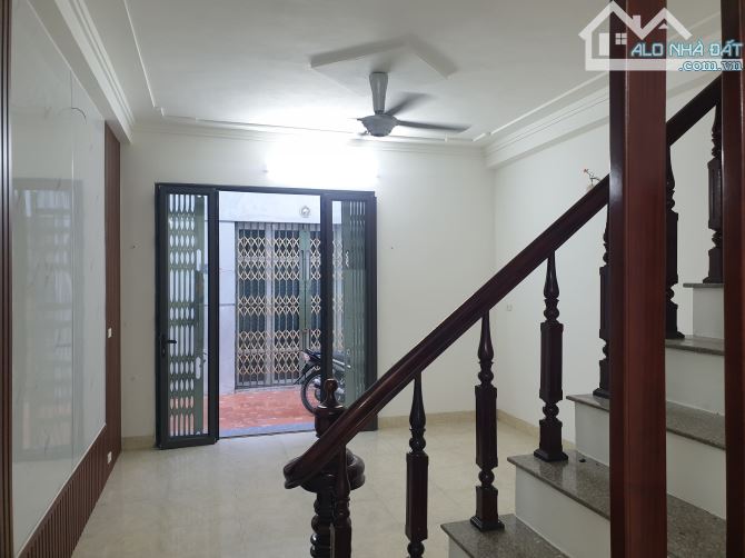 BÁN NHÀ ĐẸP 1.62 TỶ 2.5 TẦNG 41M2 ( TÂY BẮC ) NGÕ TRẦN HUY LIỆU - 1