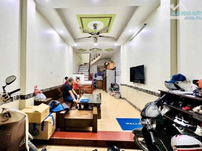 🏡 CHỈ 8 TỶ SỞ HỮU NGAY NHÀ LÊ QUANG ĐẠO – NGÕ NÔNG, GẦN Ô TÔ – 5 TẦNG ĐẸP Ở NGAY - 1