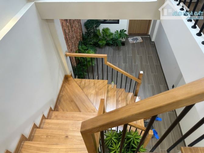 BÁN NHÀ 2 TẦNG MẶT TIỀN NGUYỄN HỮU HUÂN, Tân Lập , Nha Trang - 1