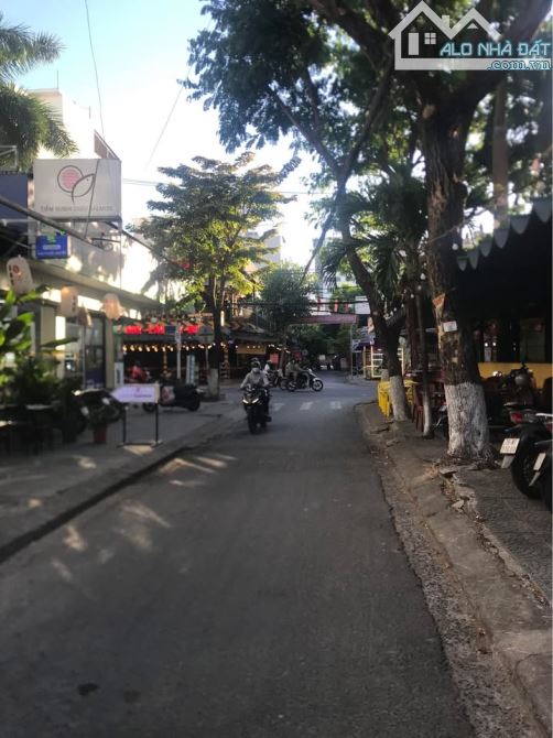 Hàng hiếm== Cặp đất mặt tiền đường An Thượng 10 ngay vùng lõi phố Tây An Thượng. - 1