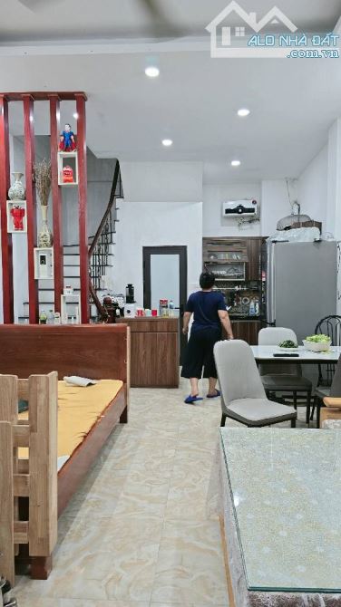 BÁN NHÀ PHÚC LỢI LONG BIÊN 33.2M², 5 TẦNG, NỘI THẤT ĐẸP, GIÁ 5.46 TỶ 🌟 - 1