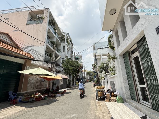 Hoàng Hoa Thám Tân bình 118/114m2 2 tầng giá chỉ nhỉnh 20 tỷ - 1