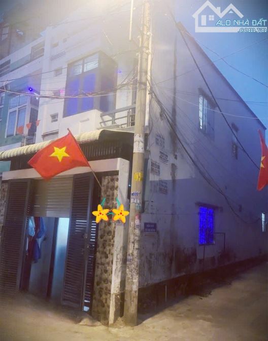 “GẤP BÁN GIẢM 1,1 TỶ , NHÀ MỚI ĐẸP HAI TẦNG HBC, 160M2(4.1❌16M)4PN, HXH-SÁT GIGAMALL  N.H. - 1