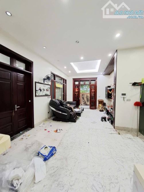 BIỆT THỰ VIP VĂN QUÁN - SONG LẬP - 3 THOÁNG - FULL NỘI THẤT -NHỈNH200/m - 1