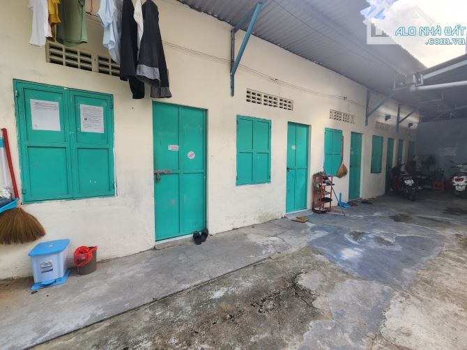 🔥 BÁN ĐẤT TẶNG NHÀ 2 TẦNG – 300M² MẶT TIỀN KINH DOANH CHỢ HÒA KHÁNH 🔥  📍 Vị trí đắc địa - 1