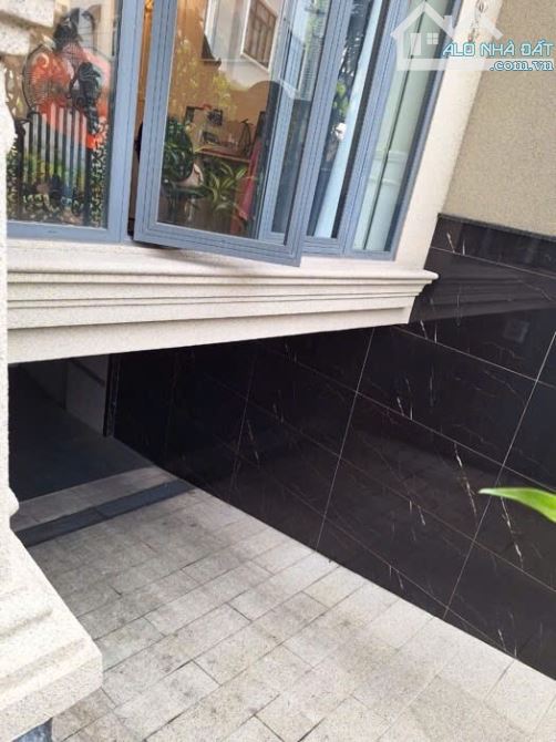 Biệt thự đẳng cấp 5 tầng, khu đô thị Himlam, Quận 7. DT 200m2, ngang 10m, thang máy nhập. - 1