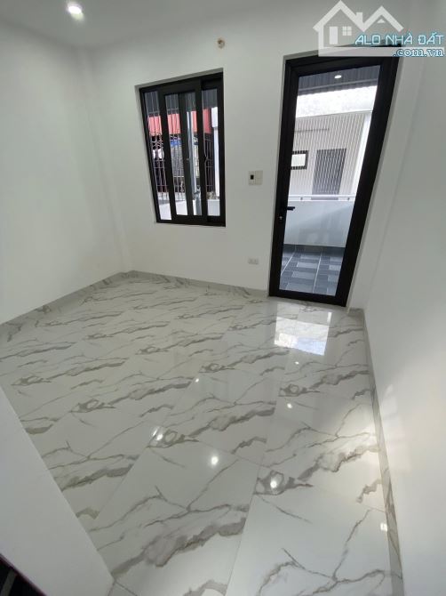 CẦN BÁN NHÀ QUÂN NHÂN THANH XUÂN 30m2, 5 TẦNG MẶT TIỀN 3,5m GIÁ  6.9 TỶ - 1