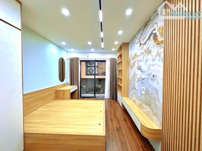 XUÂN THỦY 35M GIÁ 11,9 TỶ,20M Ô TÔ TRÁNH,NGÕ THÔNG,THANG MÁY,FULL NỘI THẤT - 1