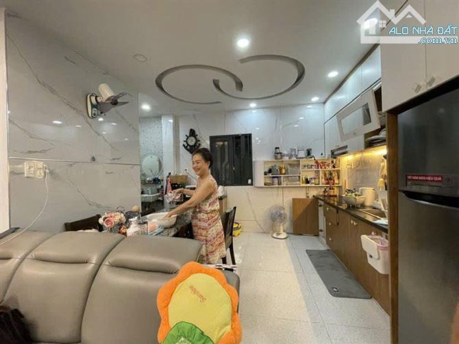 NHÀ GÒ VẤP, QUANG TRUNG, HẺM 4M, DT 7X6M, KIÊN CỐ 2 TẦNG, GIÁ NHỈNH 5 TỶ - 1