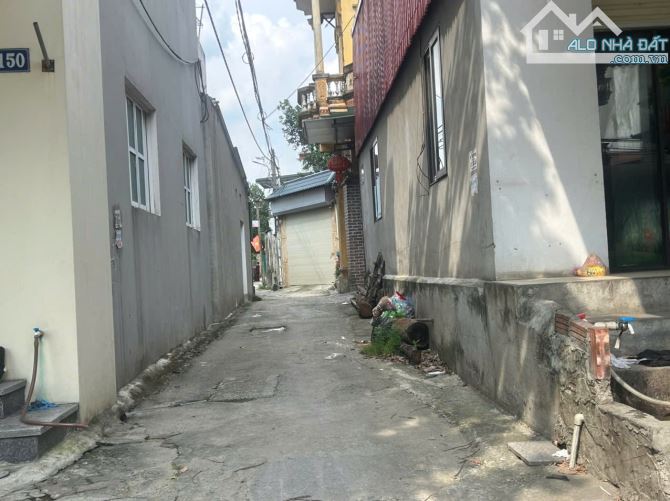 Bán lô đất tại xóm vang cổ loa dt 63.9m đường trước đất 3m ô tô vào đất - 1