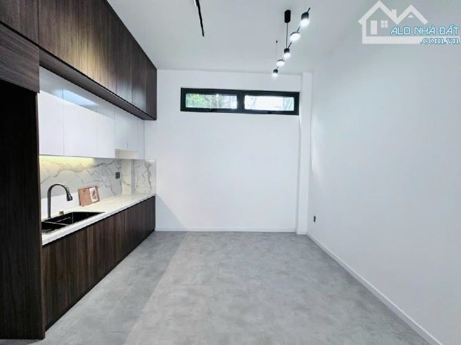NHÀ ĐẸP 3 TẦNG GÒ VẤP - GẦN TRƯỜNG MẦM NON,TIỂU HỌC LÊ VĂN THỌ - HXH - KHU VIP PHÂN LÔ ĐỒN - 1