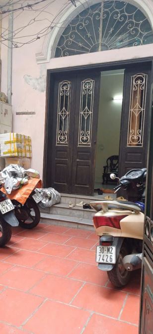 Cho thuê nhà nguyên căn tại ngõ 104 Đào Tấn, Cống Vị, Ba Đình, Hà Nội. DT 95m x 3 tầng, - 1