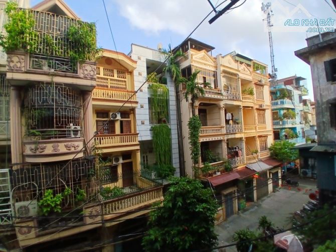 Cực hiếm, nhà tập thể phố Trần Đại Nghĩa, 45m2, 2PN, giá chỉ 1.79 tỷ, full nội thất - 1