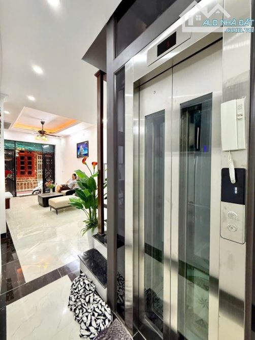 HÀNG HIẾM MINH KHAI - 5 TẦNG THANG MÁY - NGÕ 3 GÁC - 30M RA MẶT NGÕ Ô TÔ KINH DOANH. - 1