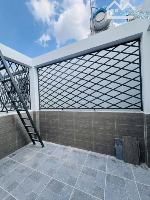 Chủ gửi bán gấp căn nhà nằm tại đường Mã Lò - 12