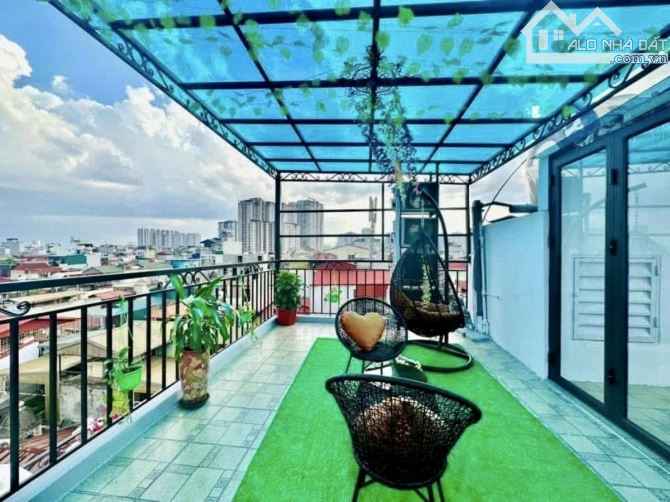 Hàng hiếm. Nhà mới đẹp, oto đỗ nhà, phố Vương Thừa Vũ - Thanh Xuân. DT: 50m2 x mt 5.3mx 7T - 12