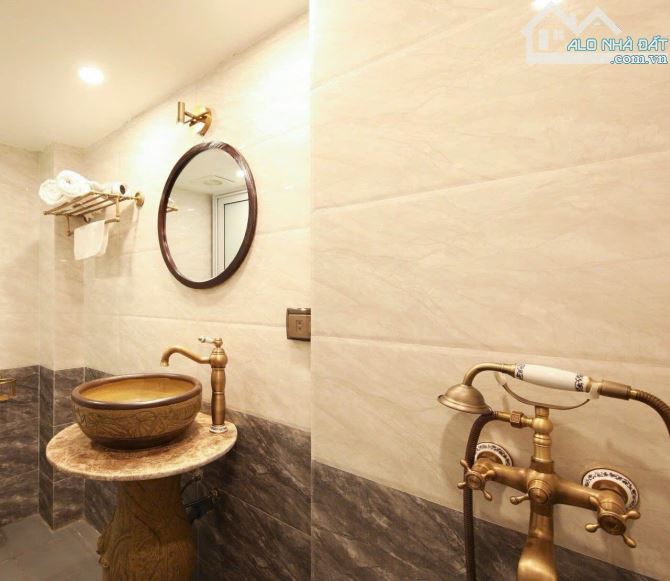 Cho thuê căn hộ 1PN; 2PN: 30m 6tr; 40m 7tr; 50m 9 triệu; 75m 13tr; 90m 18tr. Phố Hàm Long - 12