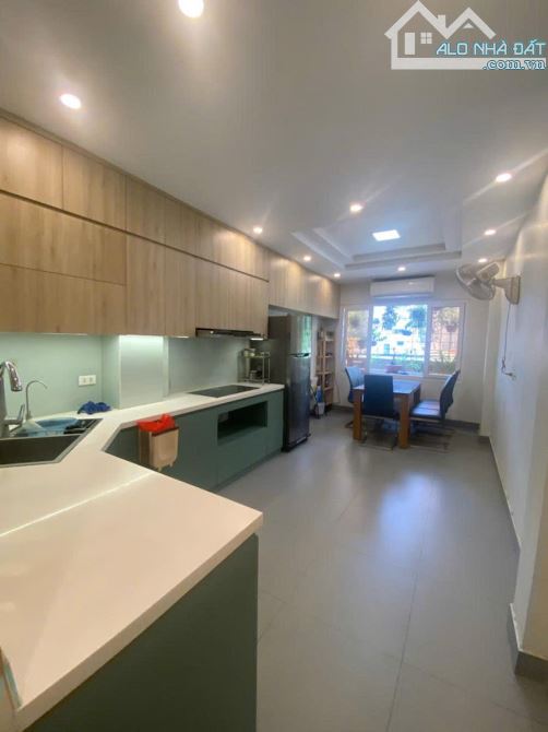 BÁN NHÀ PHÂN LÔ QUÂN ĐỘI VIP PHỐ  VĂN CAO, BA ĐÌNH, Ô TÔ, DT 50M2* 5 TẦNG* GIÁ 16.5 TỶ - 12